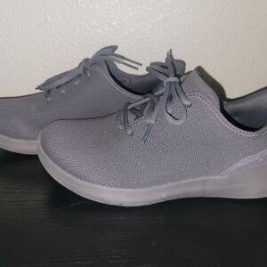 Kizik lightweight shoes